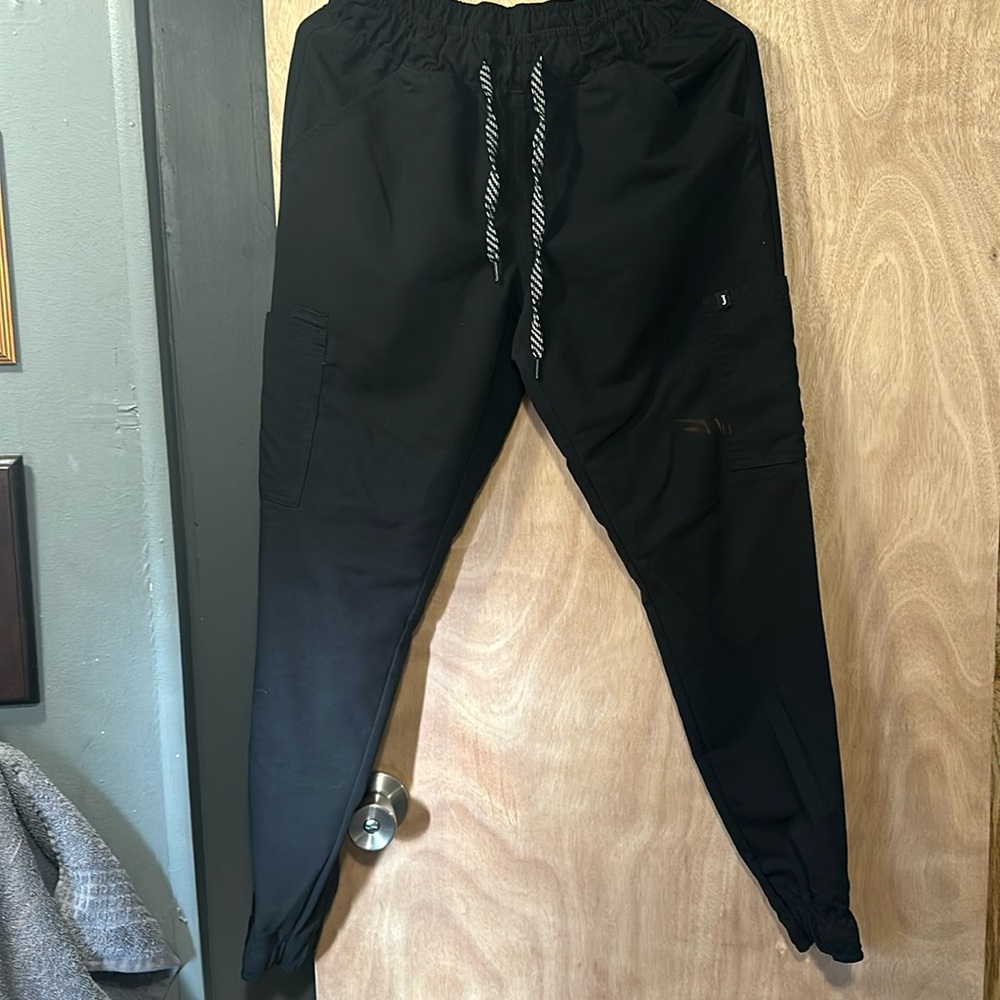 Jaanuu scrub pants
